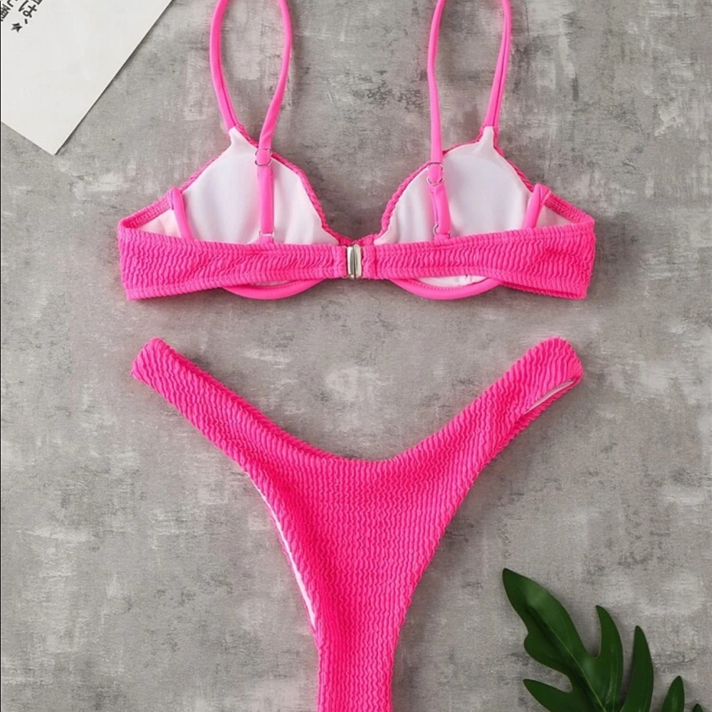 Bikini set - Picture 2 of 3